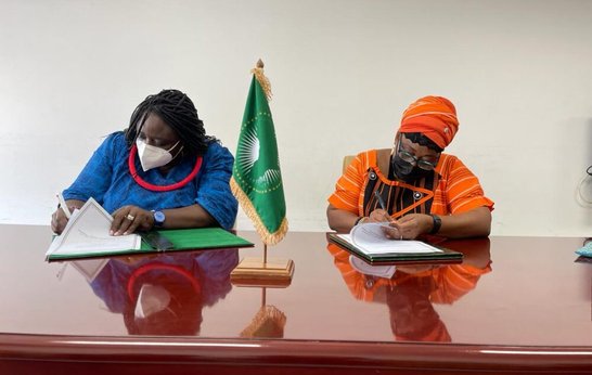 AU-and-UTC-MOU-signing-1000x750